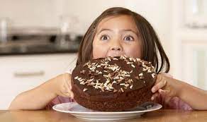Want that cake? Our resistance to snacks 'weakens after midday' | UK | News  | Express.co.uk
